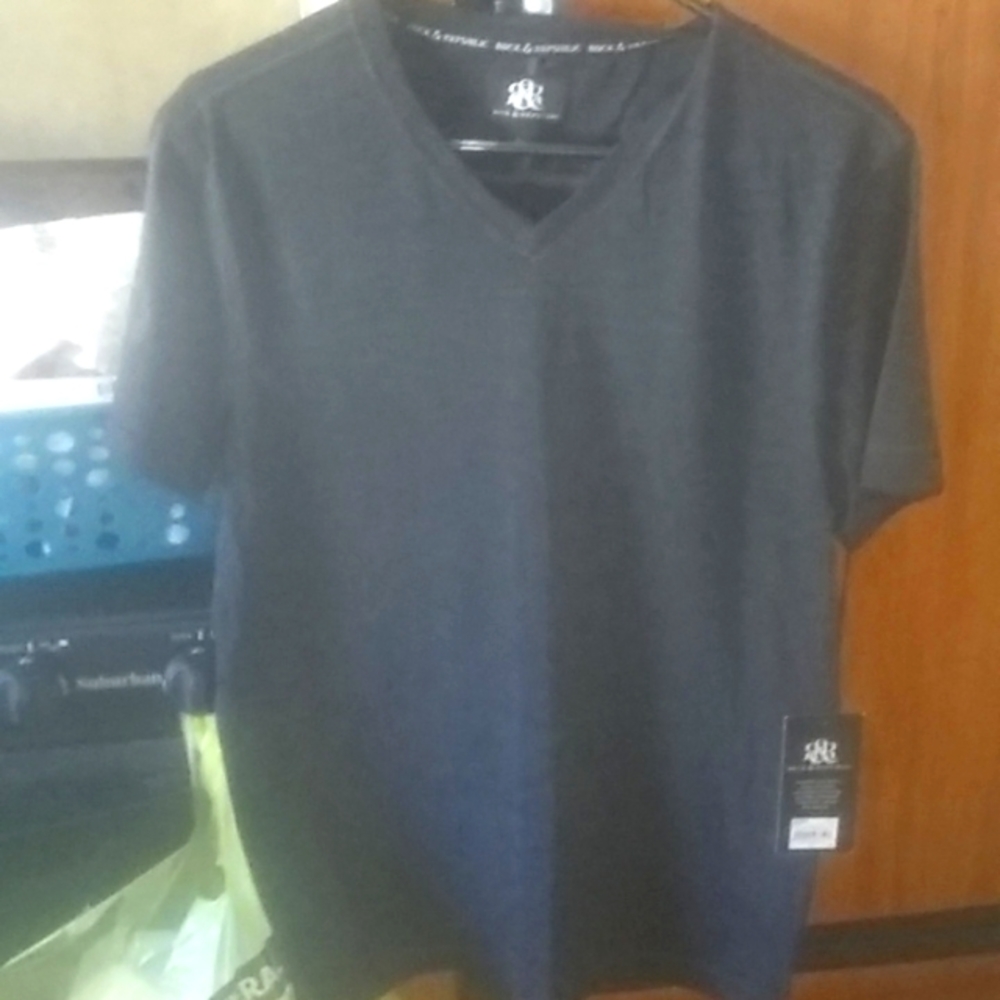 Mens rock & republic tee shirt with tags size small